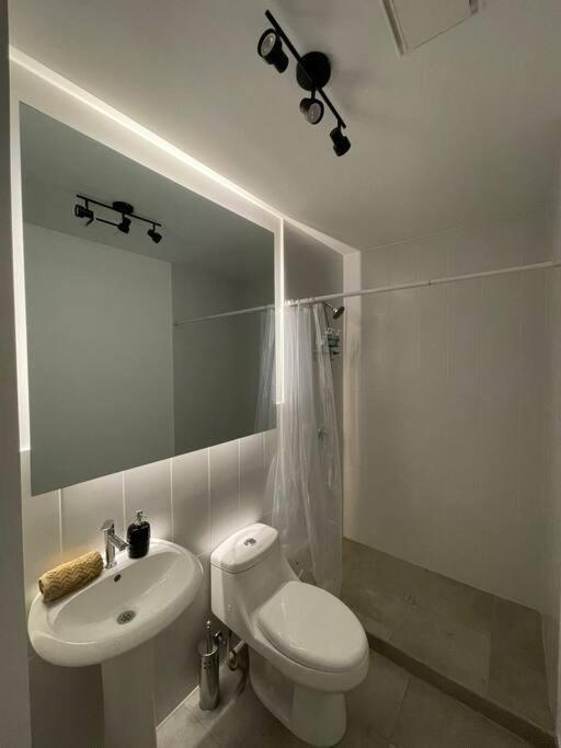 Lovely 1 Bedroom Unit With Free Parking Modra Zone 4 Guatemala Exterior foto